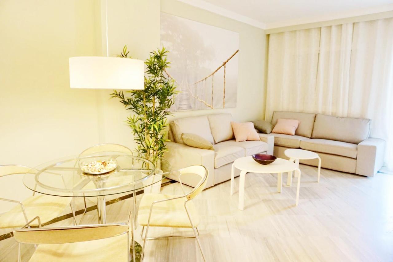 Appartamento Chez Elo's Marbella Milla de Oro. Jardin Privado Esterno foto